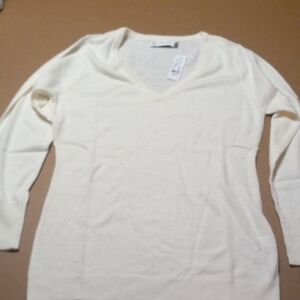 New York & Company Off-White Knit Top